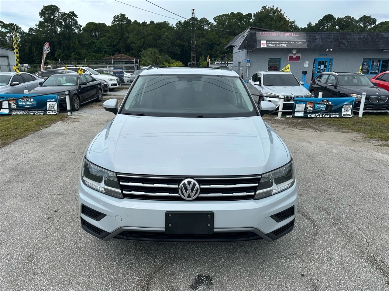 2019 Volkswagen Tiguan SEL R-Line photo 7