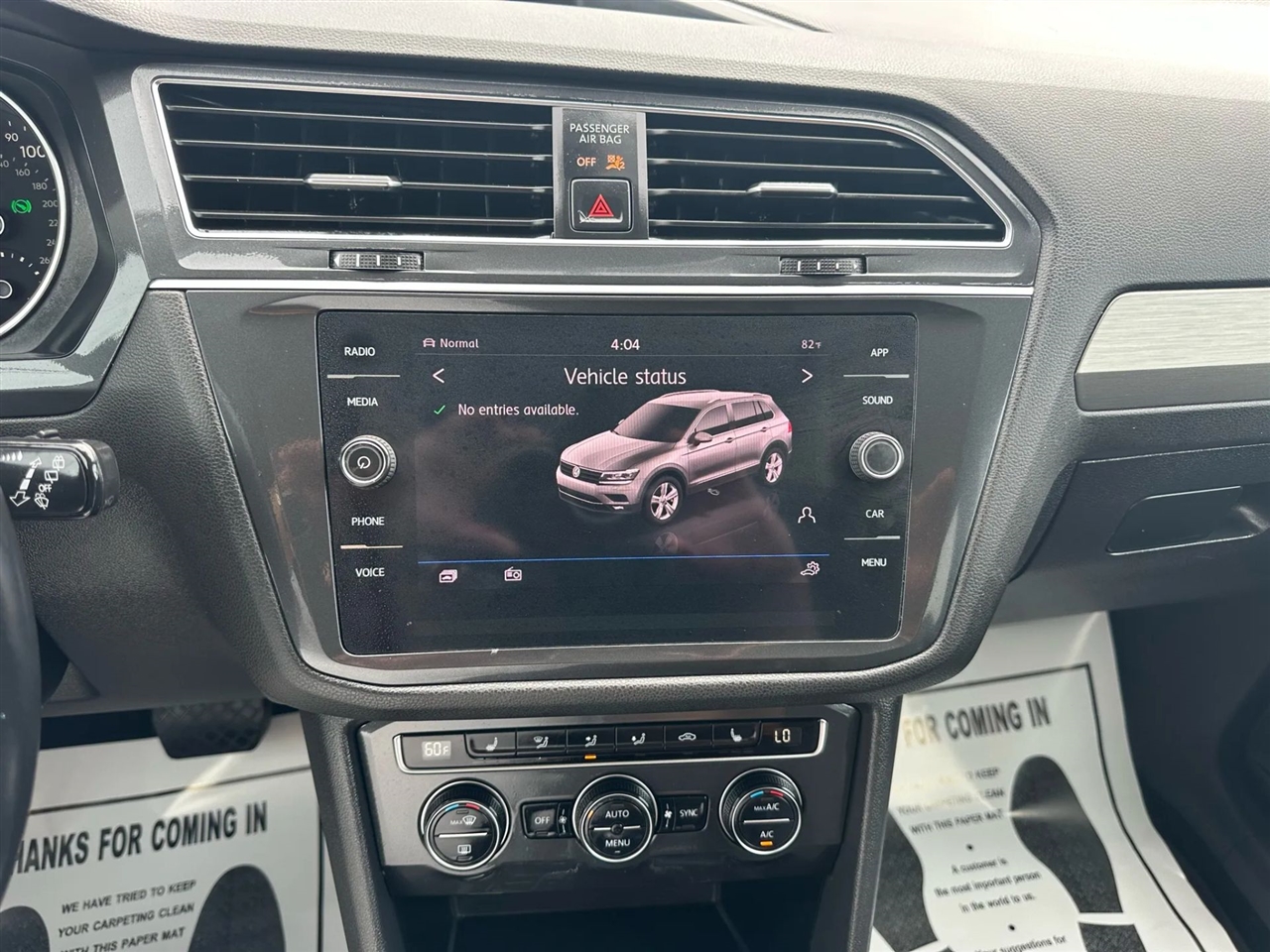 2019 Volkswagen Tiguan SEL R-Line photo 24