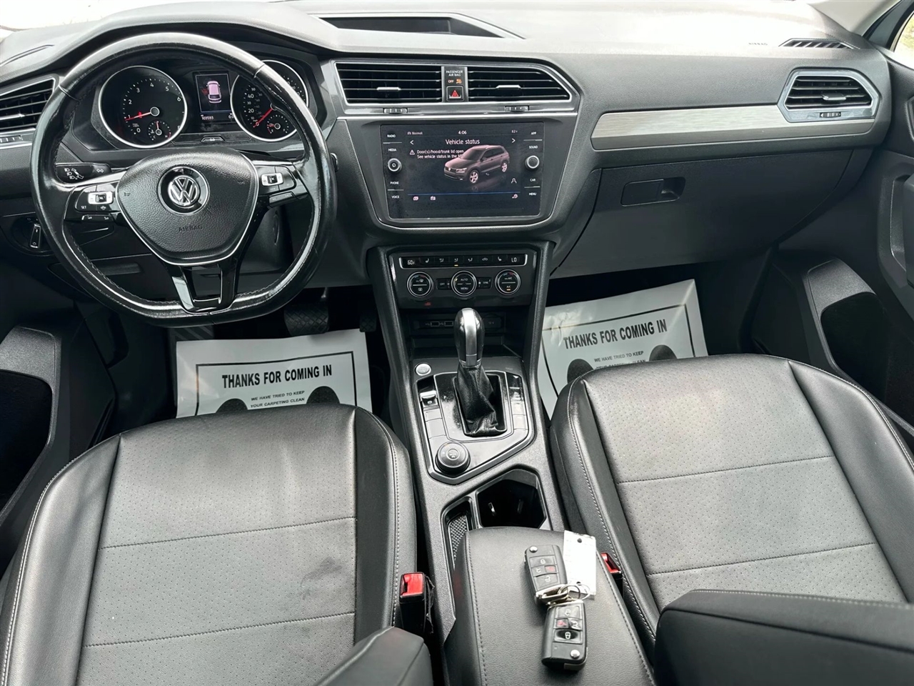 2019 Volkswagen Tiguan SEL R-Line photo 34