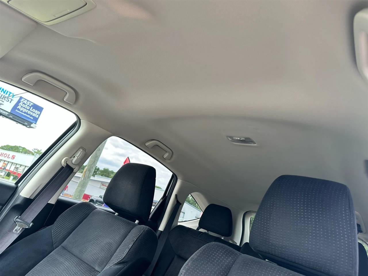 2012 Honda CR-V LX photo 30