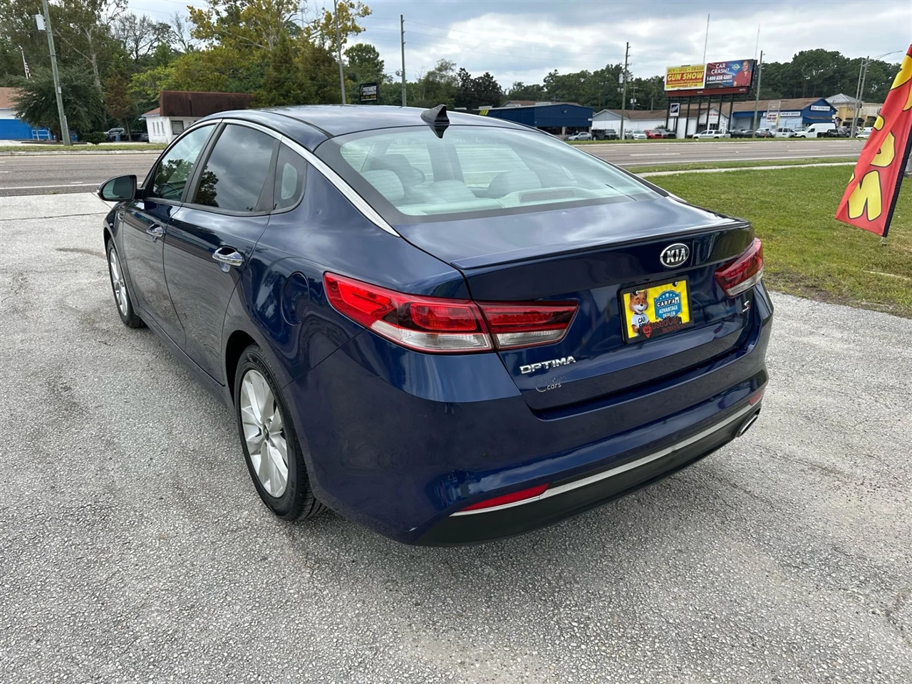 2016 Kia Optima LX photo 4