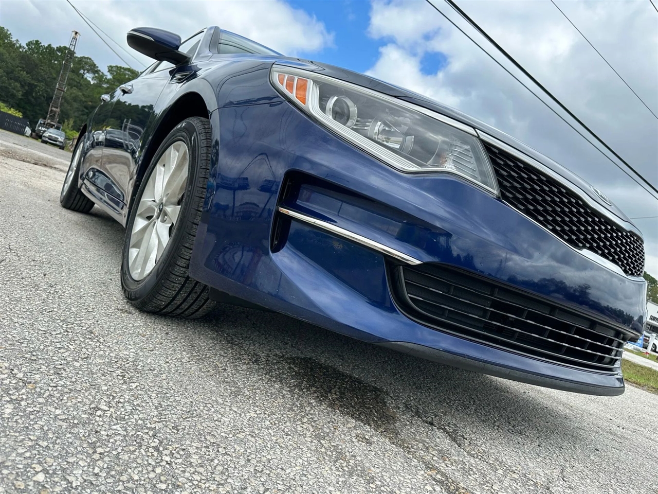 2016 Kia Optima LX photo 10