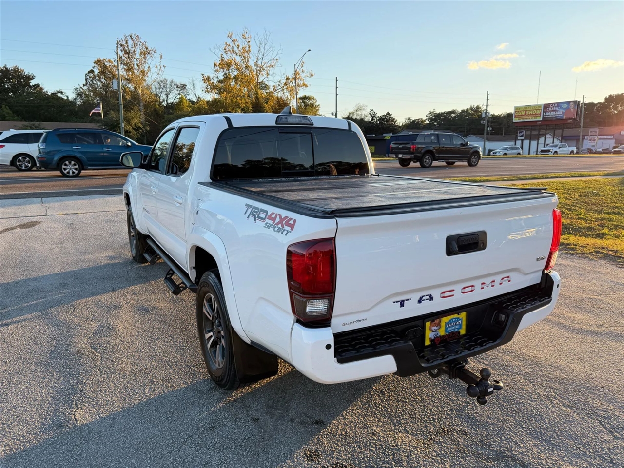 Toyota Tacoma SR5 Double Cab Long Bed V6 6AT 4WD 2019 Toyota Tacoma SR5 Double Cab Long Bed V6 6AT 4WD 2019