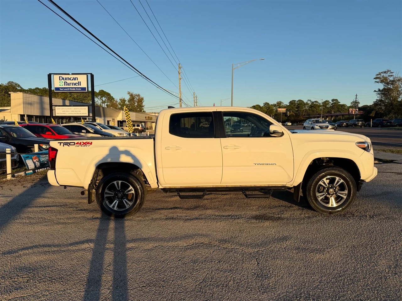 Toyota Tacoma SR5 Double Cab Long Bed V6 6AT 4WD 2019 Toyota Tacoma SR5 Double Cab Long Bed V6 6AT 4WD 2019