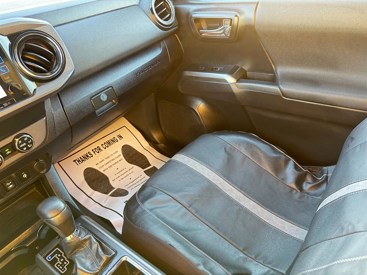 Toyota Tacoma SR5 Double Cab Long Bed V6 6AT 4WD 2019 Toyota Tacoma SR5 Double Cab Long Bed V6 6AT 4WD 2019