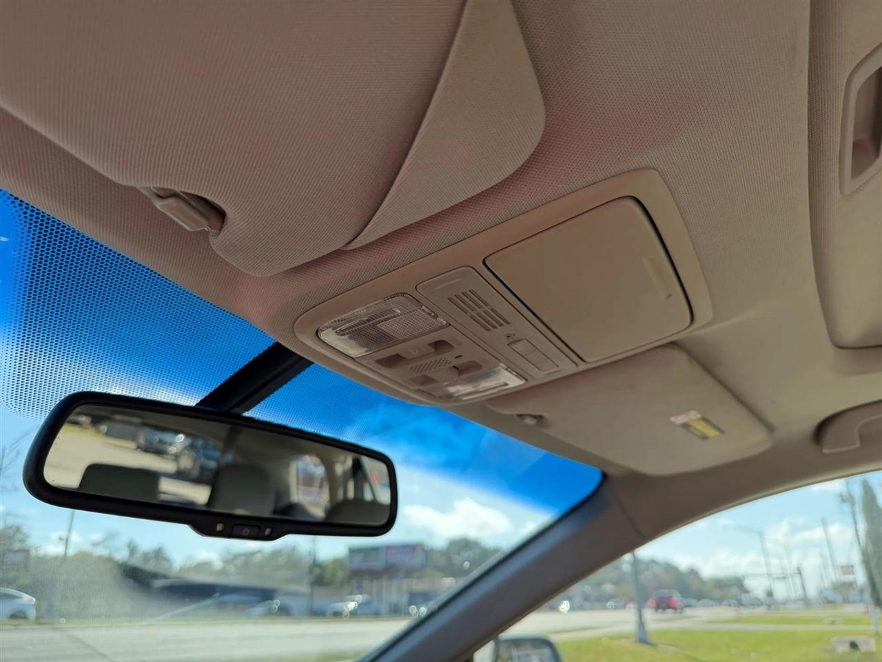 Acura TSX 5-Spd AT 2011