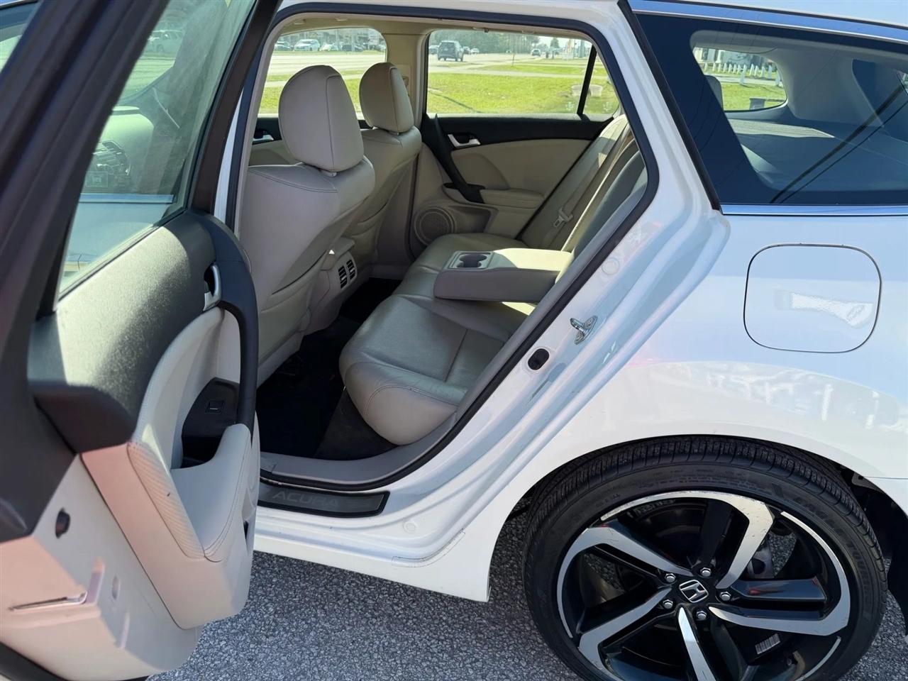 Acura TSX 5-Spd AT 2011