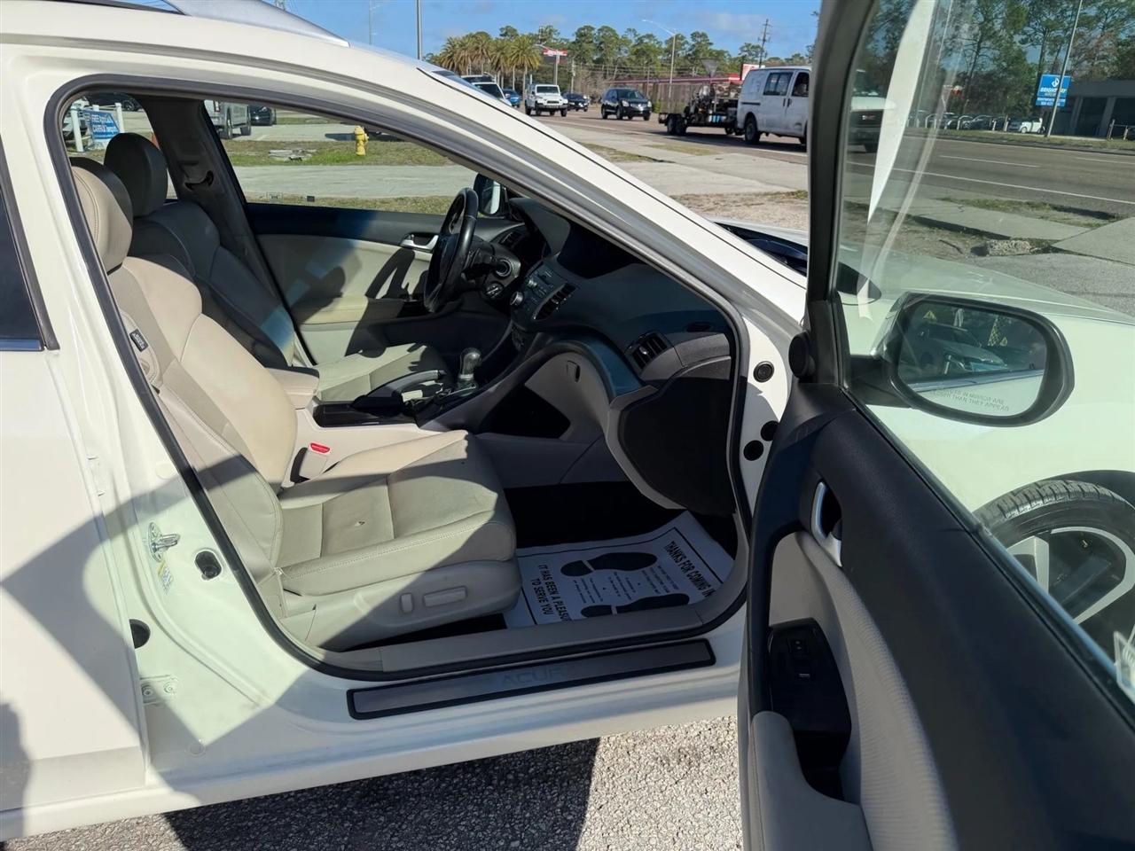 Acura TSX 5-Spd AT 2011