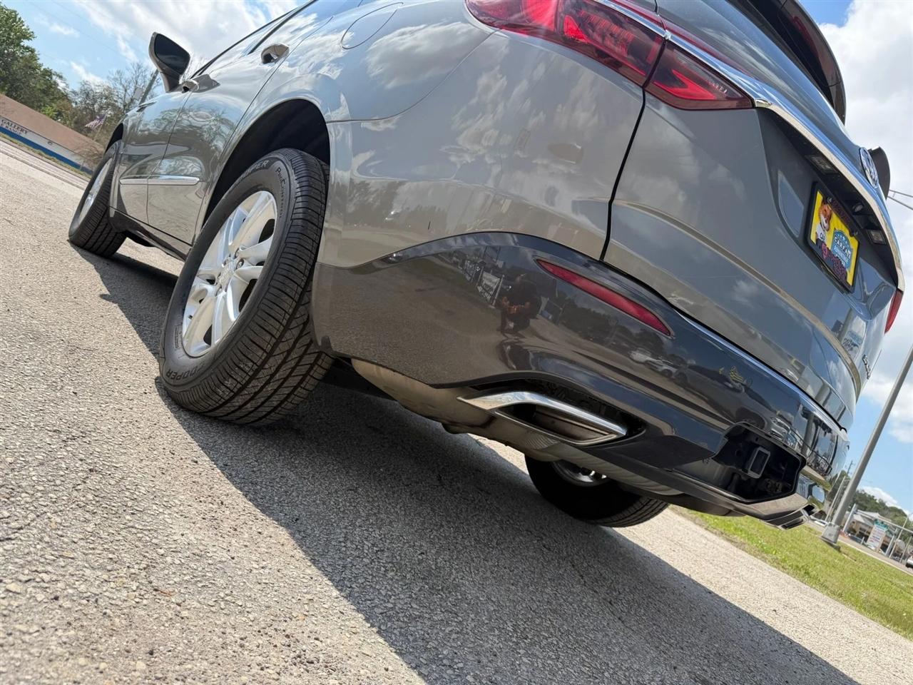 Buick Enclave Essence FWD 2019