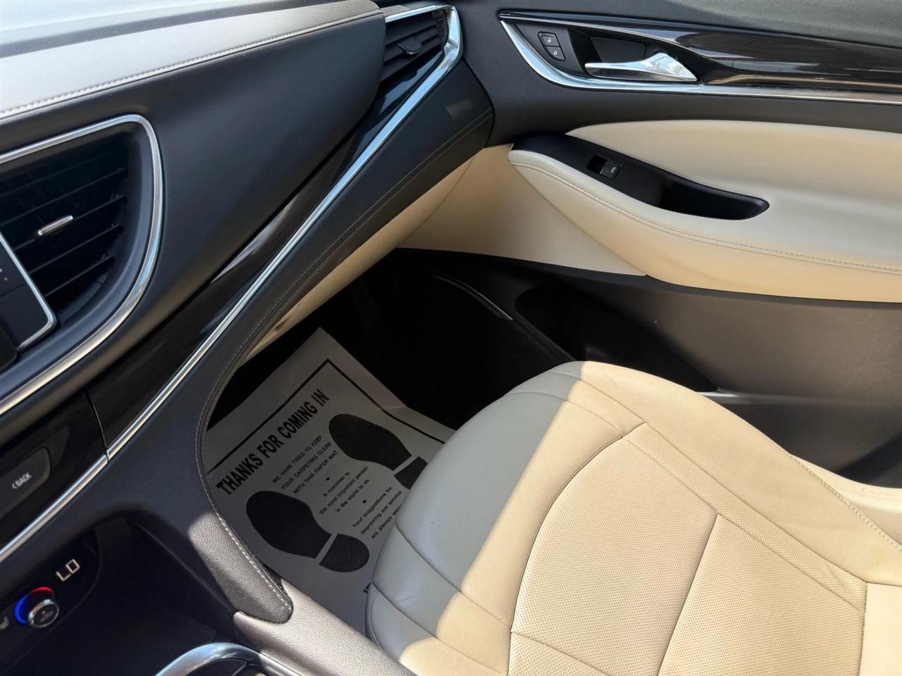 Buick Enclave Essence FWD 2019