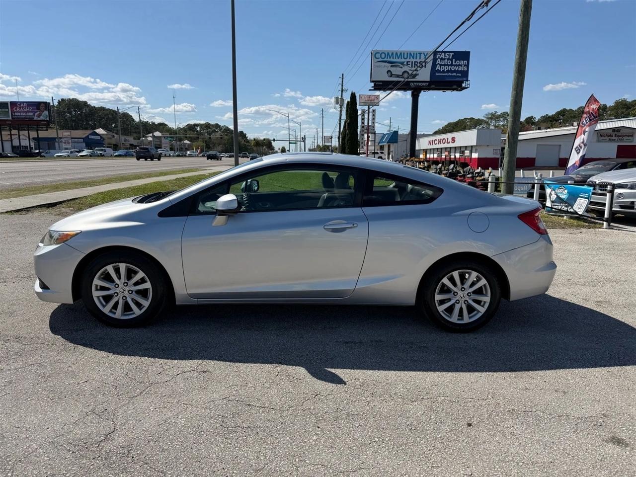 Honda Civic EX Coupe 5-Speed AT 2012