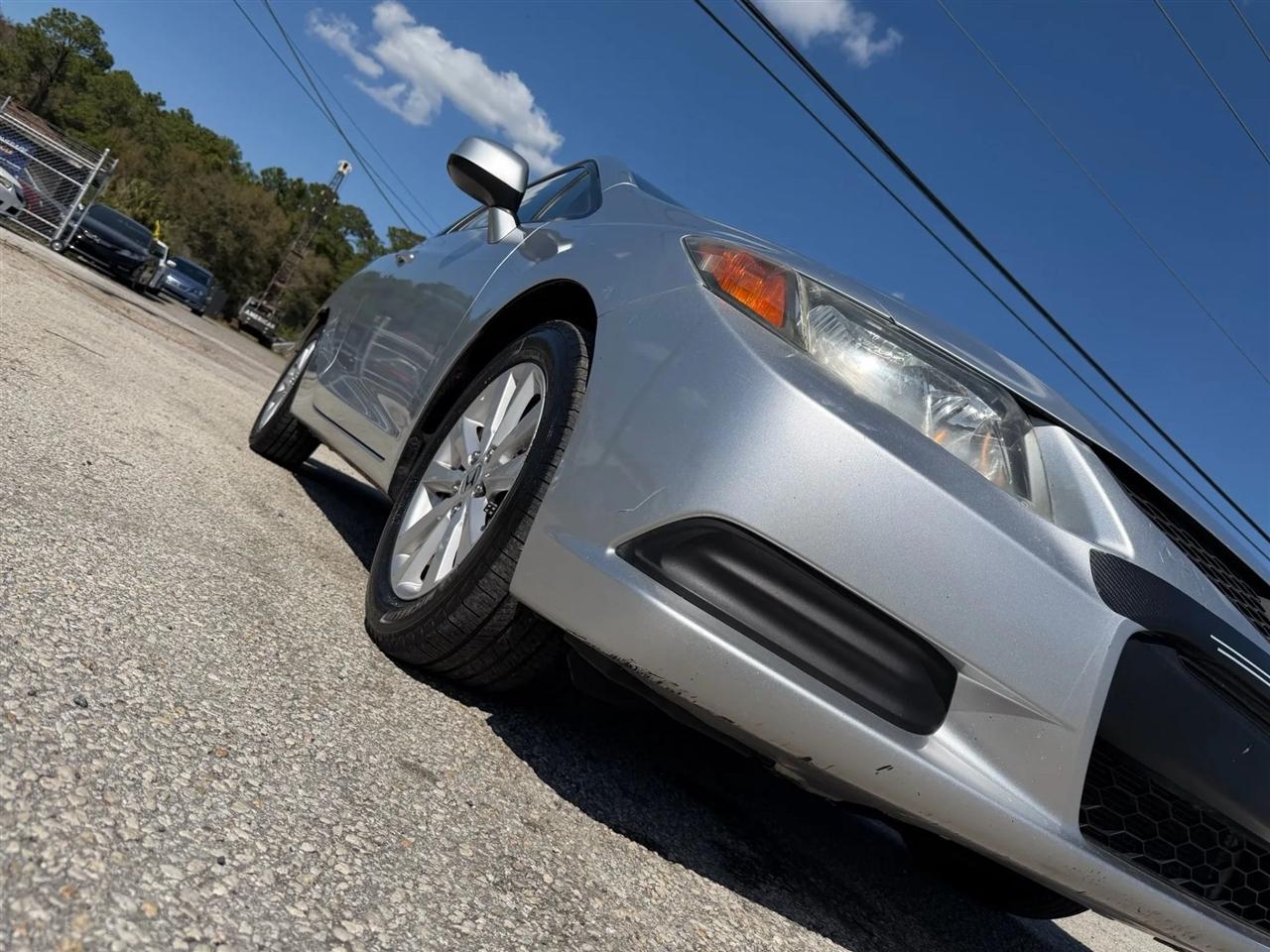 Honda Civic EX Coupe 5-Speed AT 2012