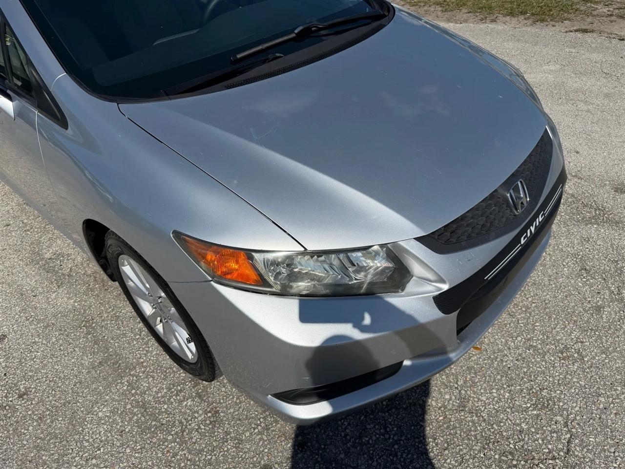 Honda Civic EX Coupe 5-Speed AT 2012