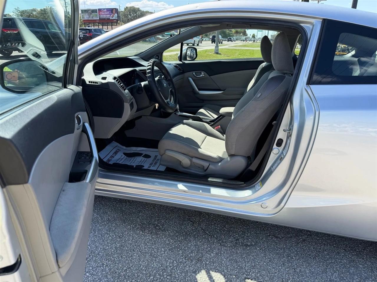 Honda Civic EX Coupe 5-Speed AT 2012