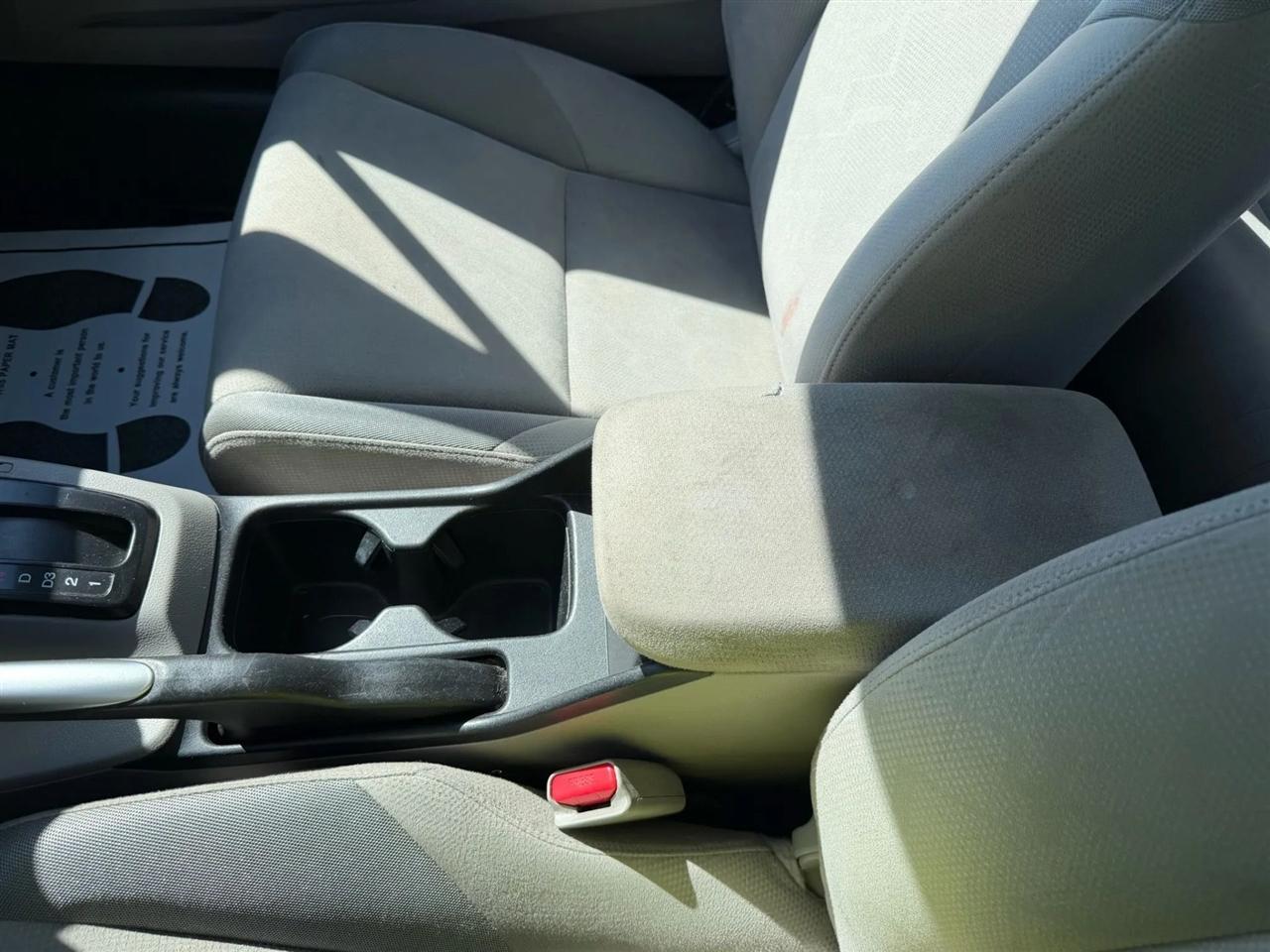 Honda Civic EX Coupe 5-Speed AT 2012