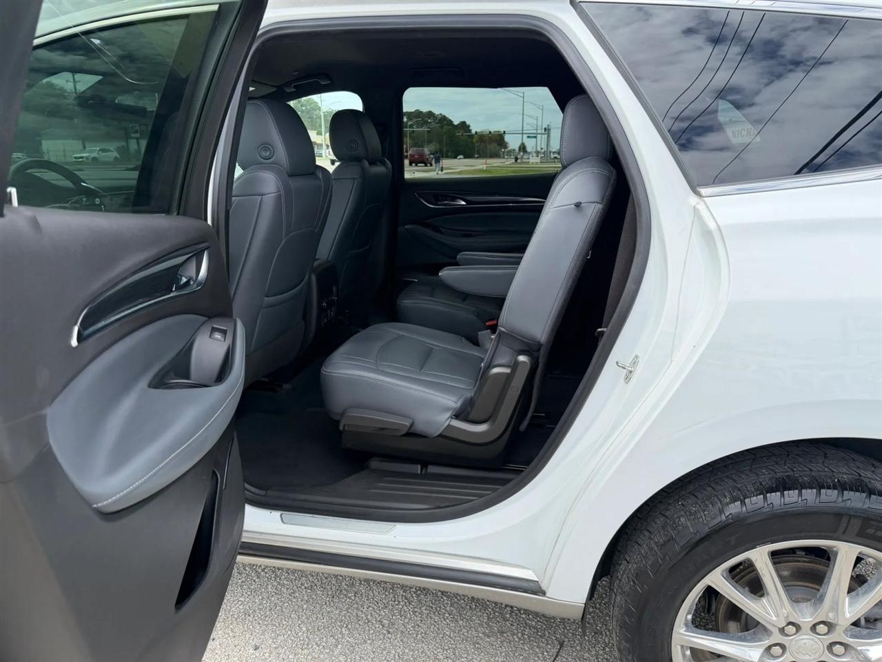 Buick Enclave Premium FWD 2022