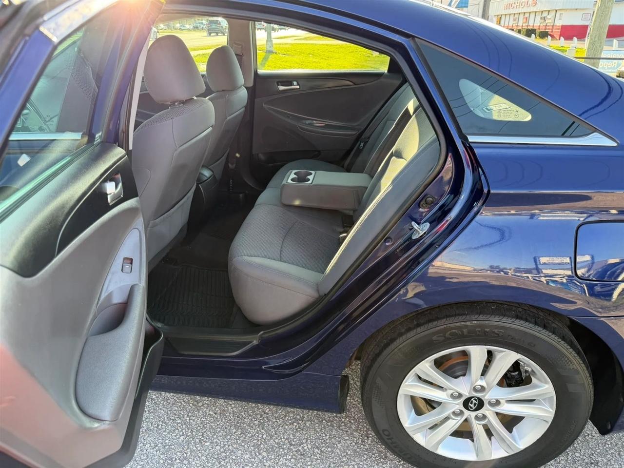 Hyundai Sonata GLS 2013