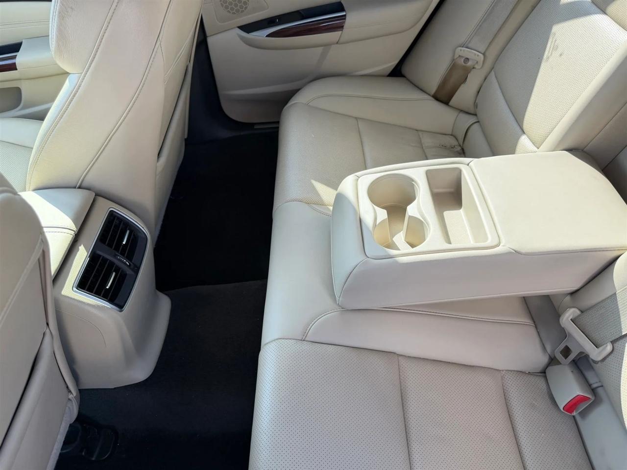 Acura TLX 9-Spd AT w/Technology Package 2016