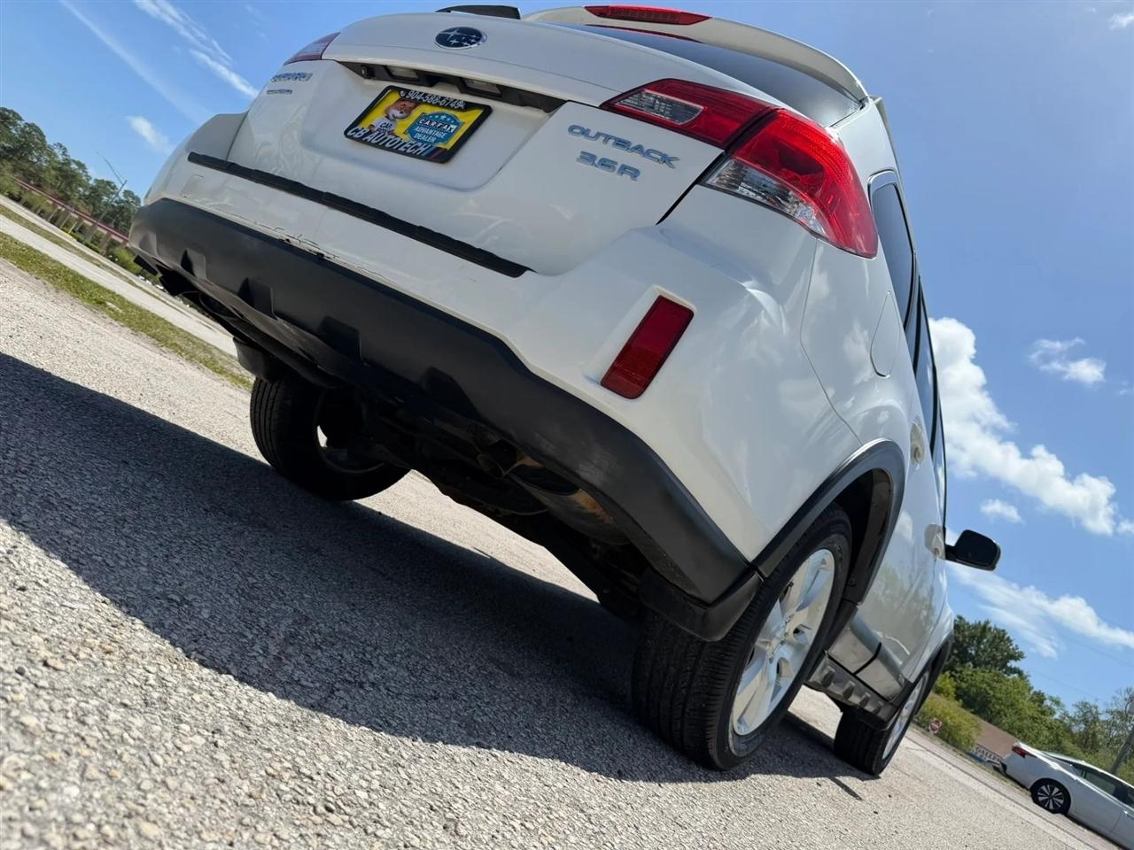 Subaru Outback 3.6R Limited 2011