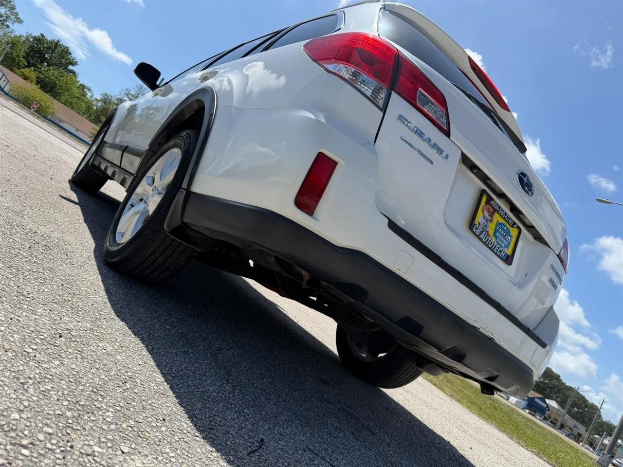 Subaru Outback 3.6R Limited 2011