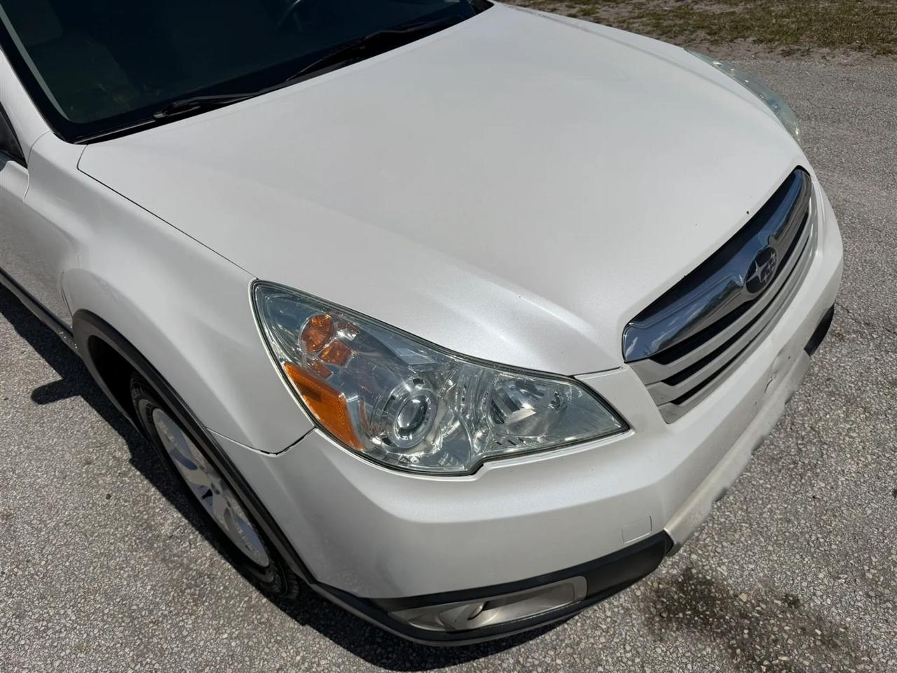 Subaru Outback 3.6R Limited 2011