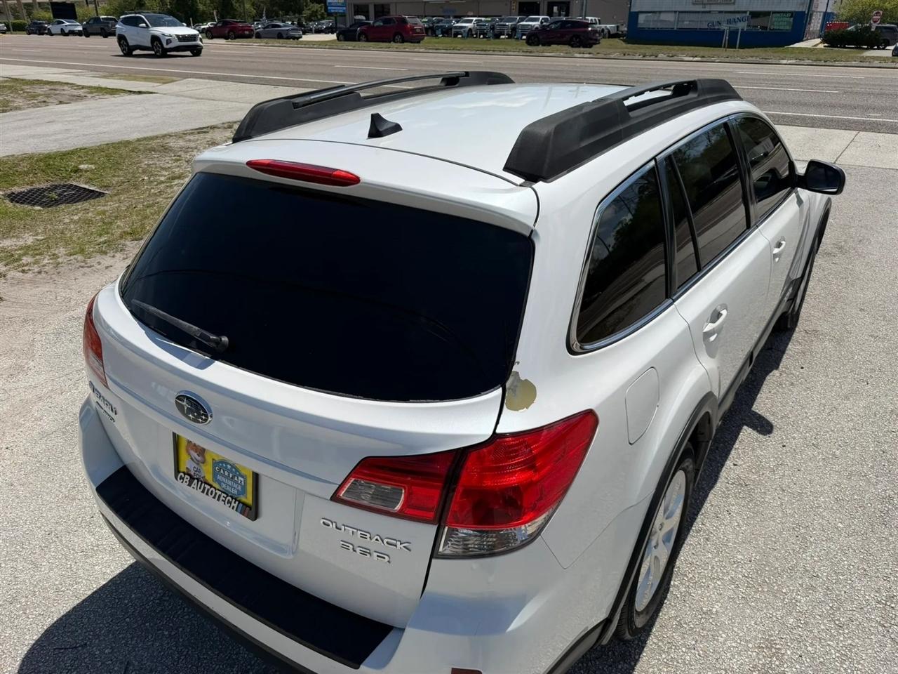 Subaru Outback 3.6R Limited 2011