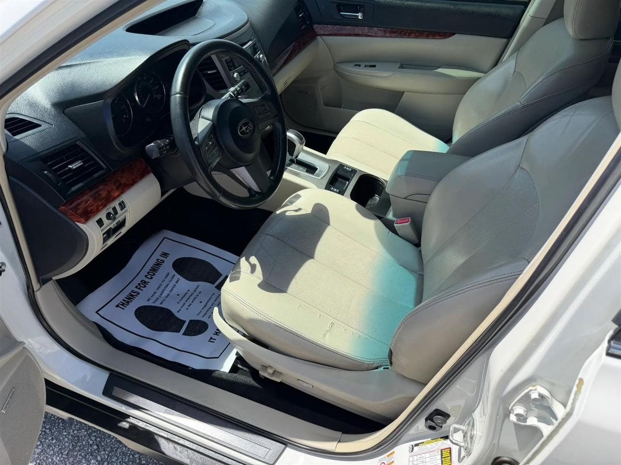 Subaru Outback 3.6R Limited 2011