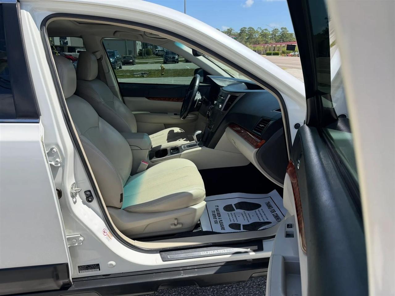 Subaru Outback 3.6R Limited 2011