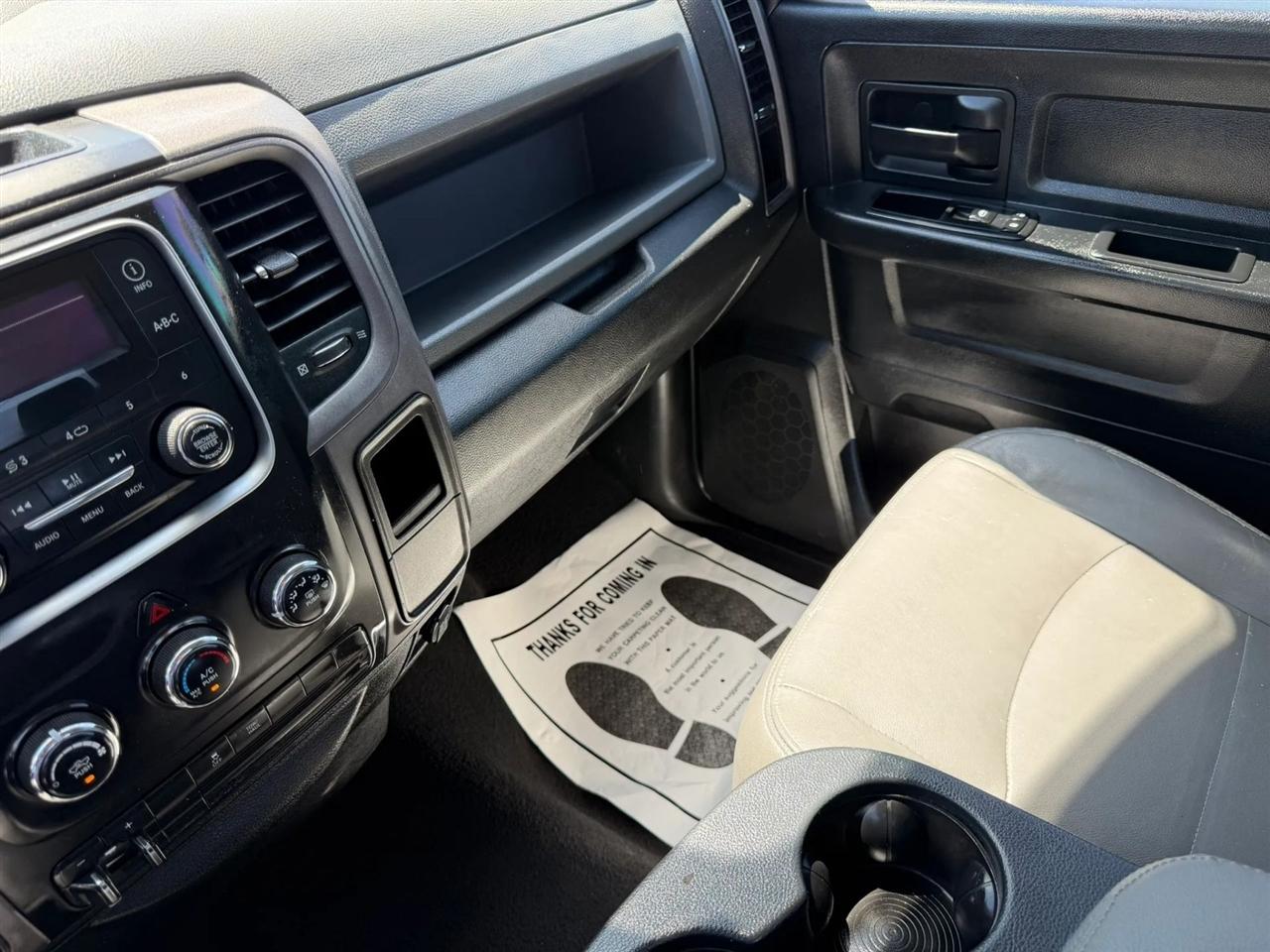 RAM 1500 Tradesman Quad Cab 2WD 2014