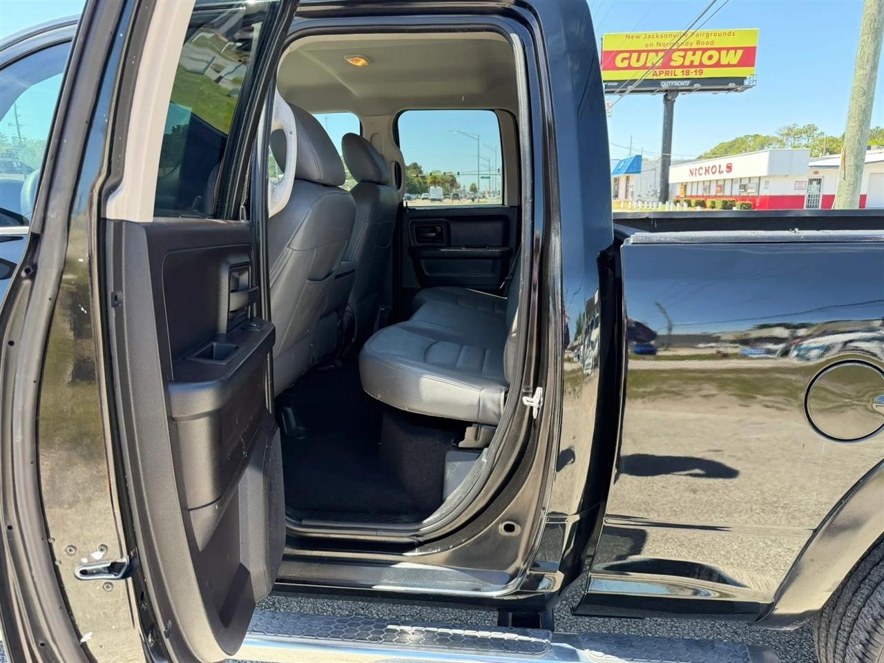 RAM 1500 Tradesman Quad Cab 2WD 2014