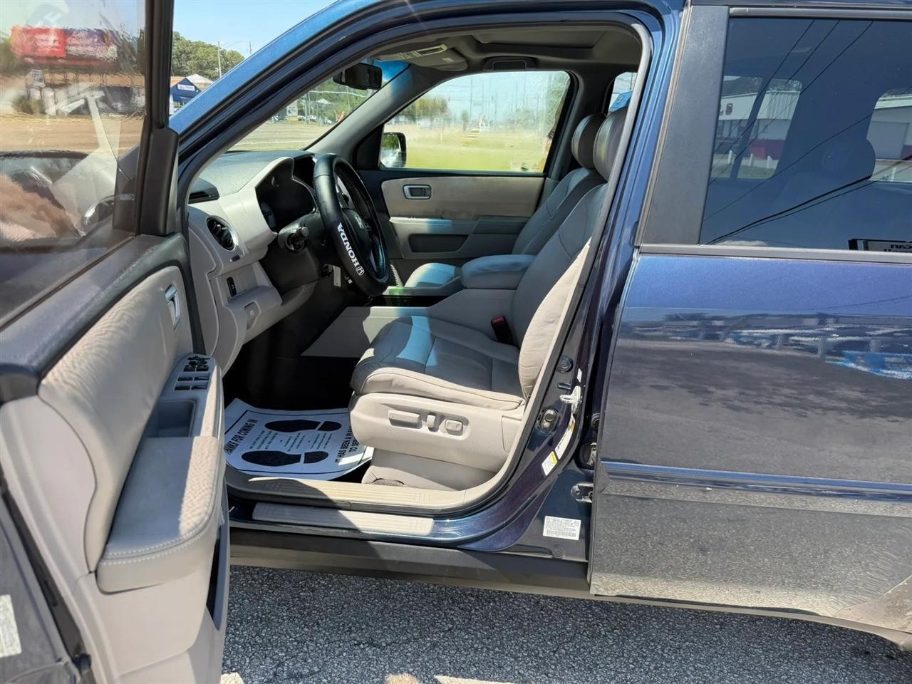 Honda Pilot EX-L 2WD 5-Spd AT 2011