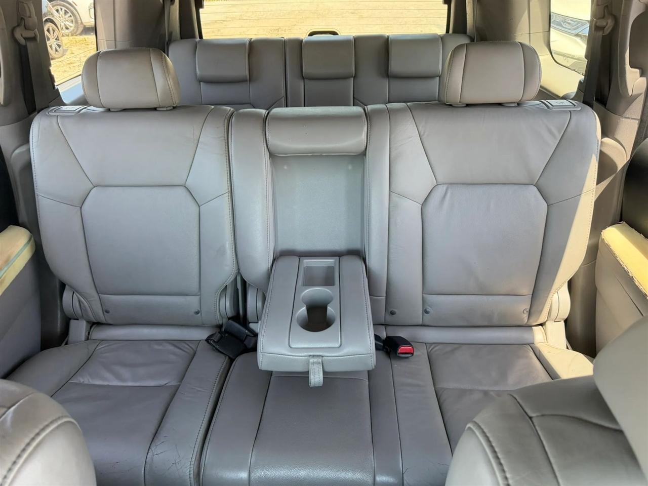 Honda Pilot EX-L 2WD 5-Spd AT 2011