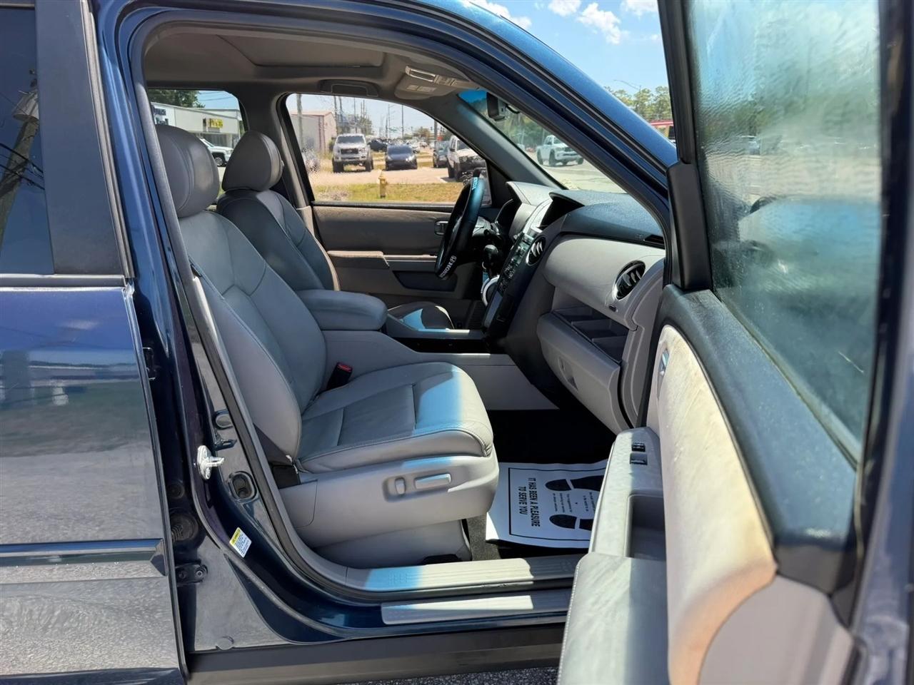 Honda Pilot EX-L 2WD 5-Spd AT 2011