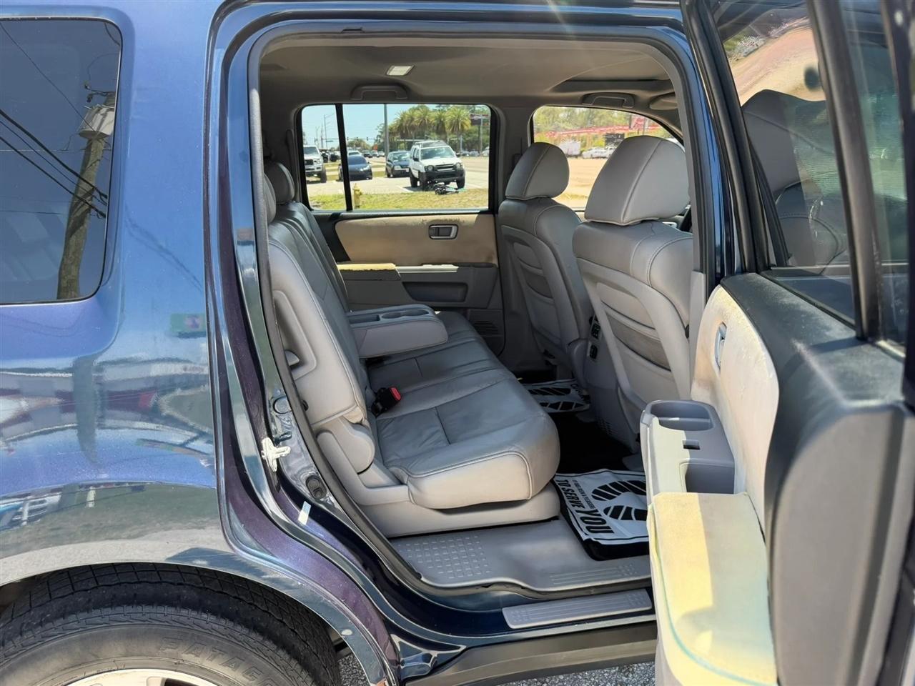 Honda Pilot EX-L 2WD 5-Spd AT 2011