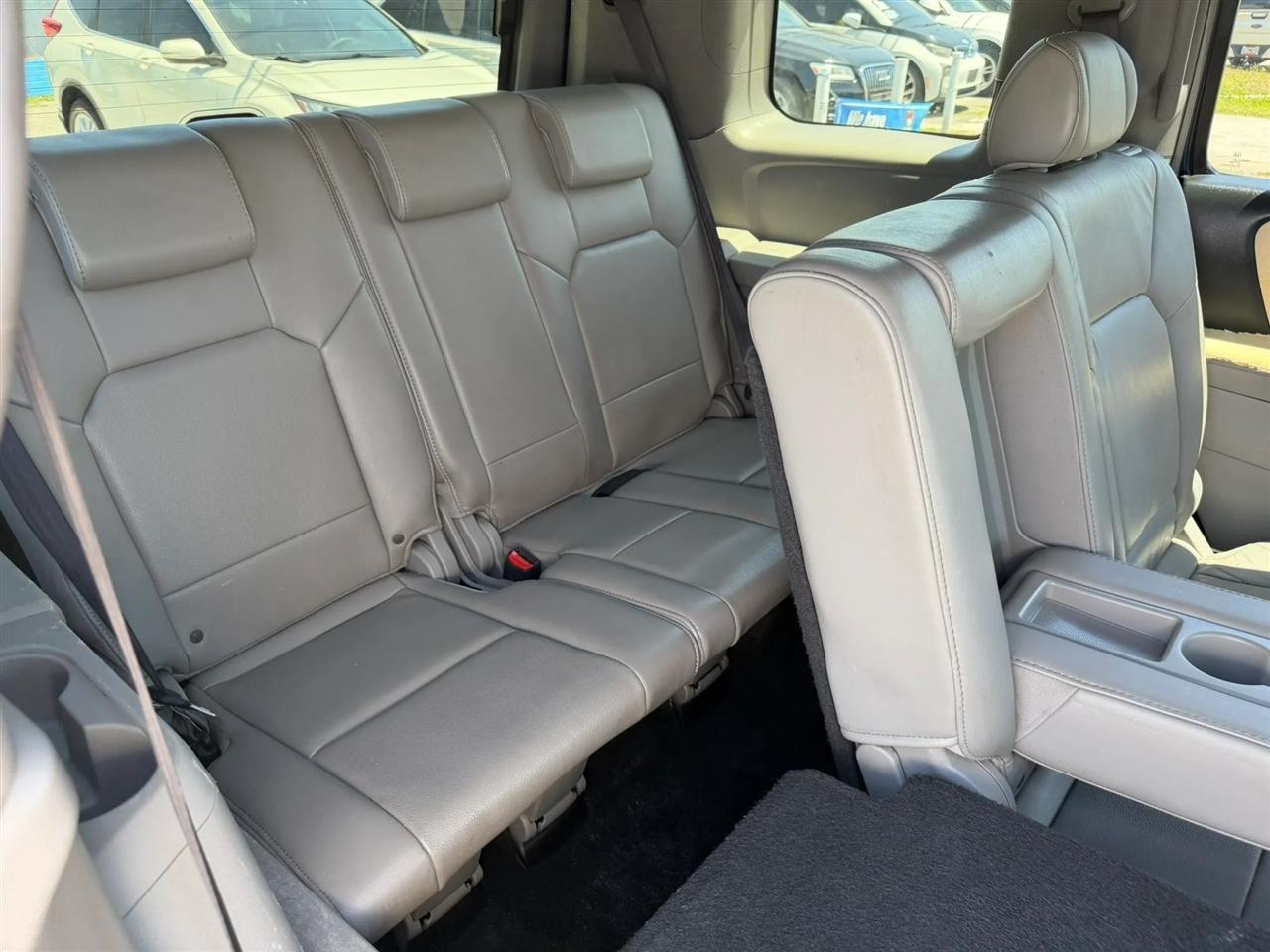 Honda Pilot EX-L 2WD 5-Spd AT 2011