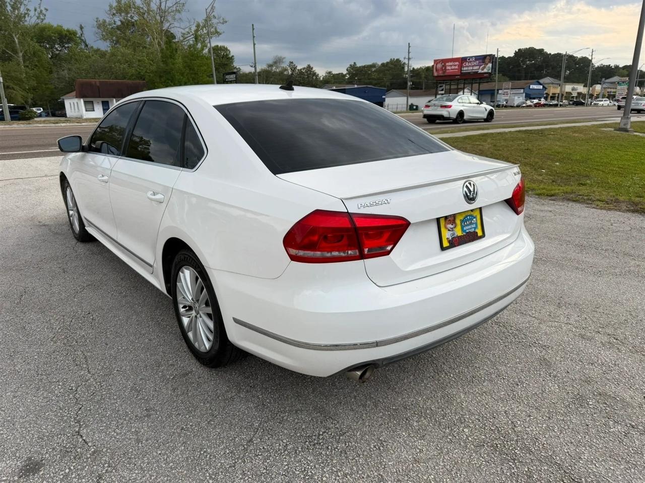 Volkswagen Passat 2.0L TDI SEL Premium 2013