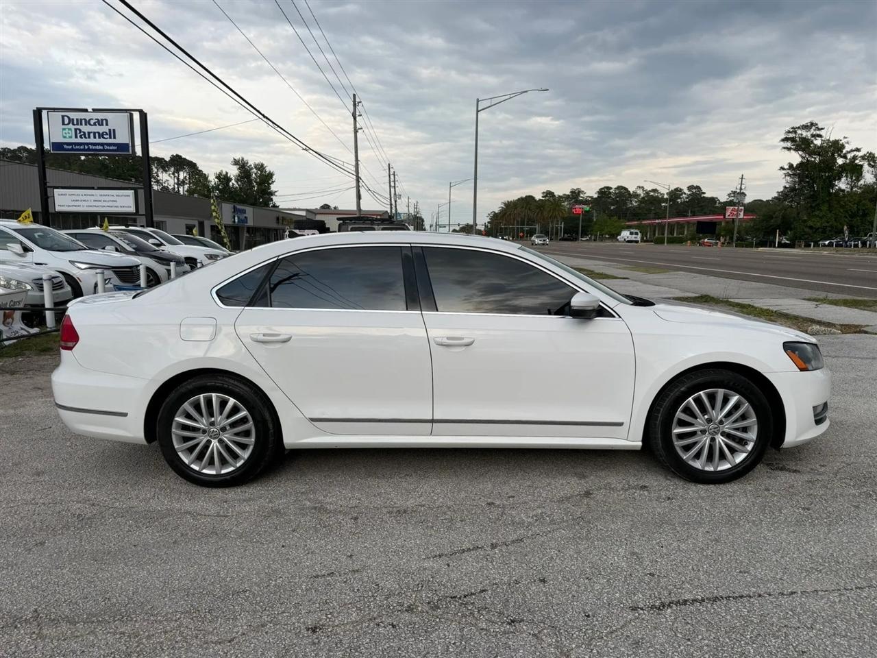 Volkswagen Passat 2.0L TDI SEL Premium 2013