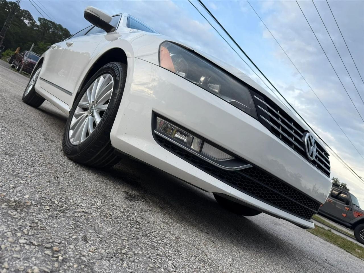 Volkswagen Passat 2.0L TDI SEL Premium 2013