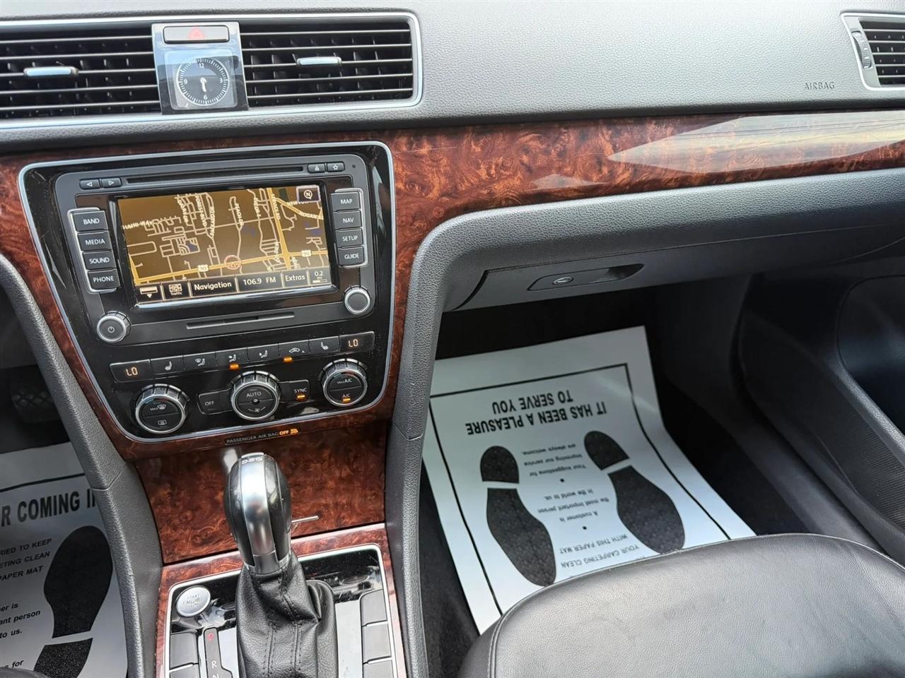 Volkswagen Passat 2.0L TDI SEL Premium 2013