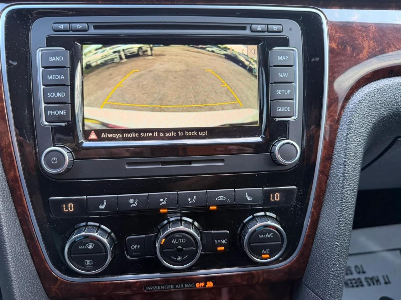 Volkswagen Passat 2.0L TDI SEL Premium 2013