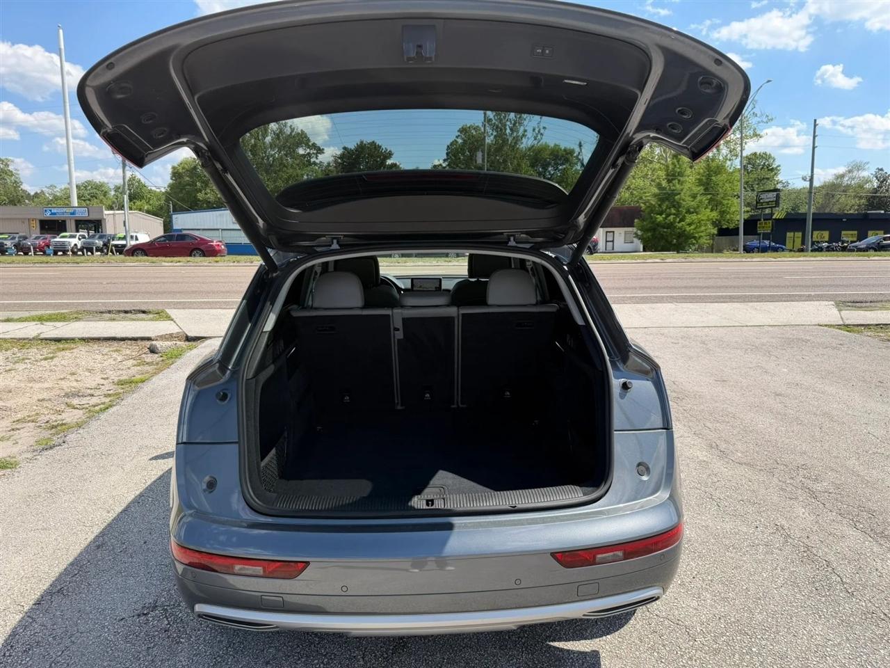Audi Q5 2.0T Premium Plus quattro 2018