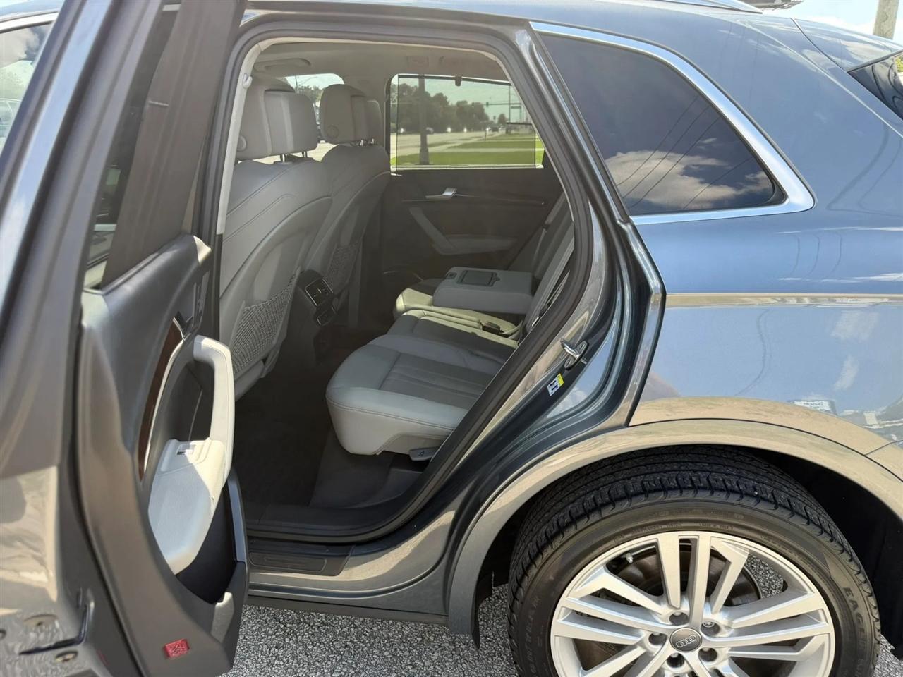 Audi Q5 2.0T Premium Plus quattro 2018