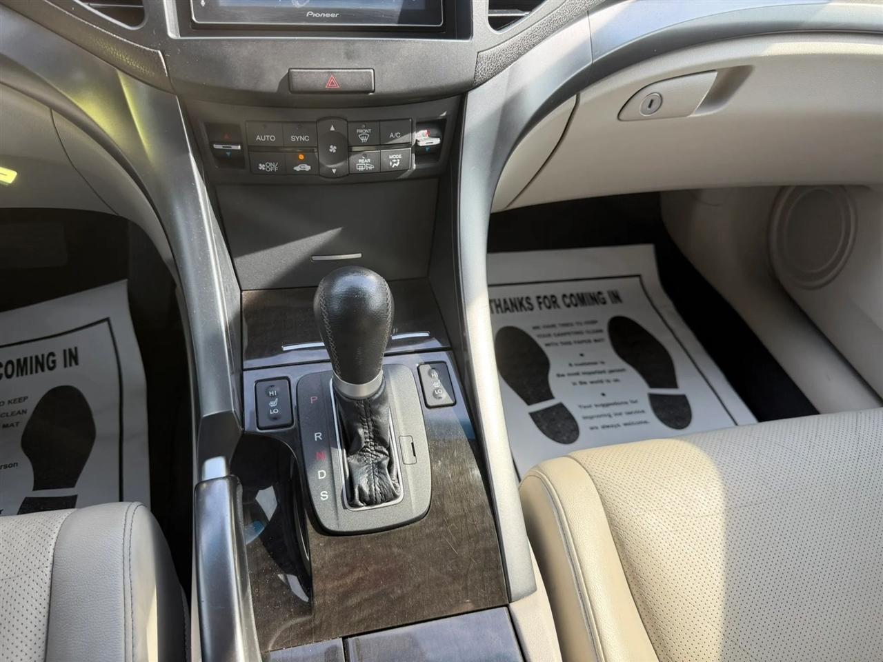 Acura TSX 5-Spd AT 2012