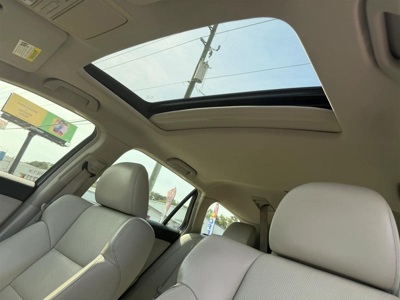 Acura TSX 5-Spd AT 2012