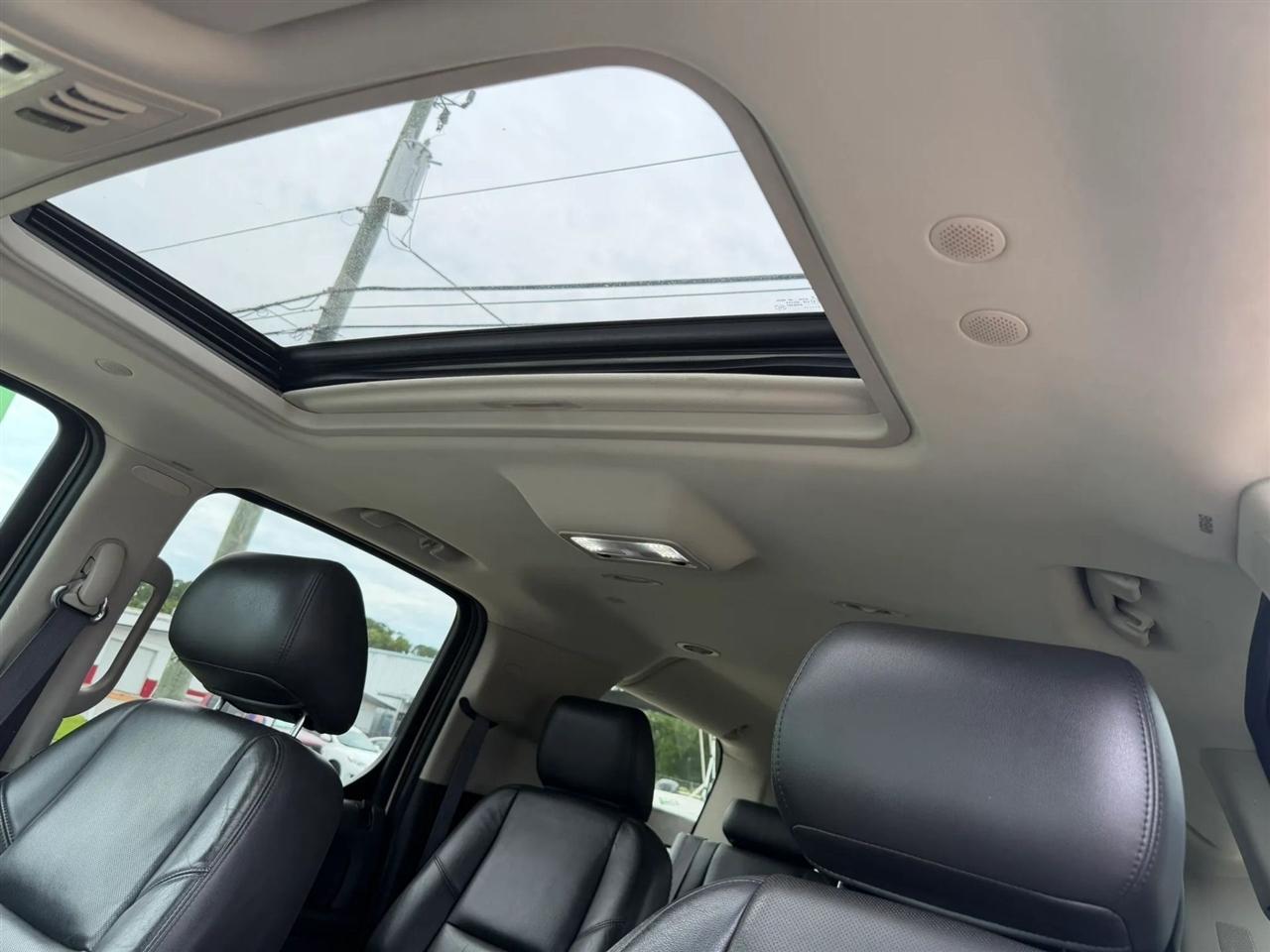 Cadillac Escalade ESV  2013