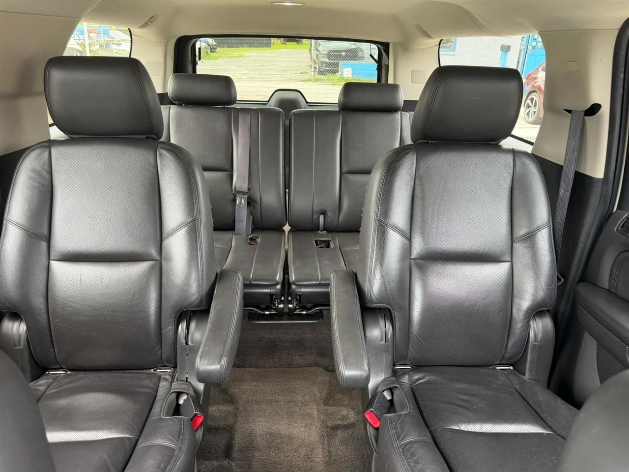 Cadillac Escalade ESV  2013