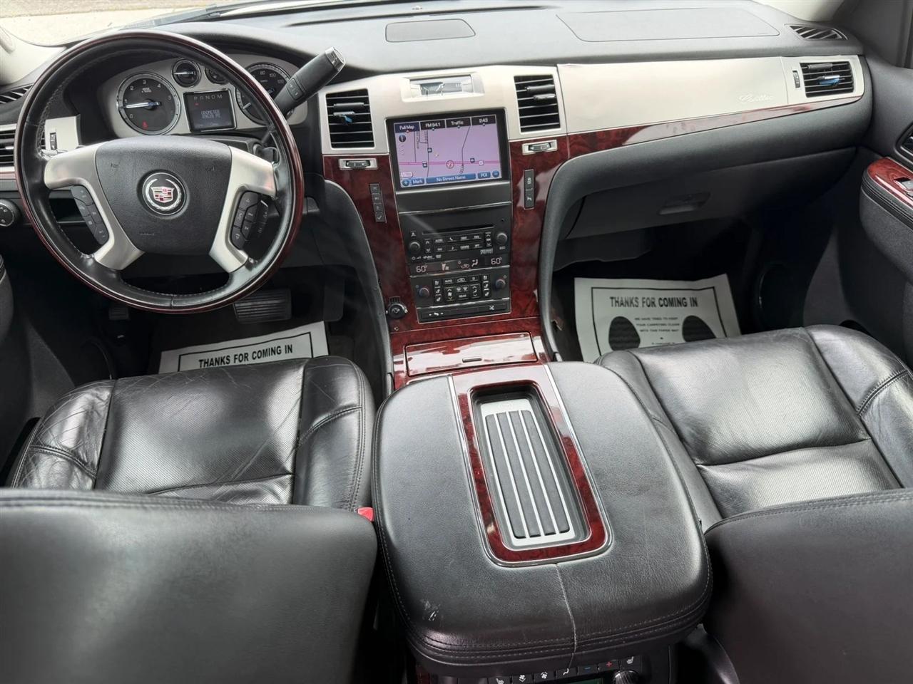 Cadillac Escalade ESV  2013