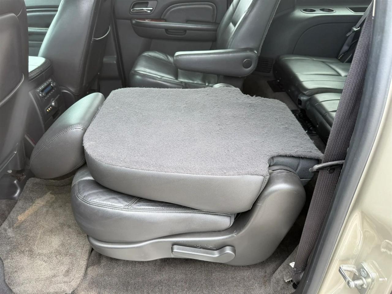 Cadillac Escalade ESV  2013