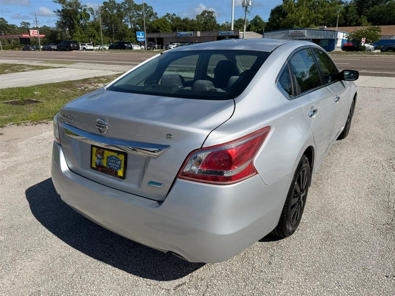 Nissan Altima 2.5 S 2013