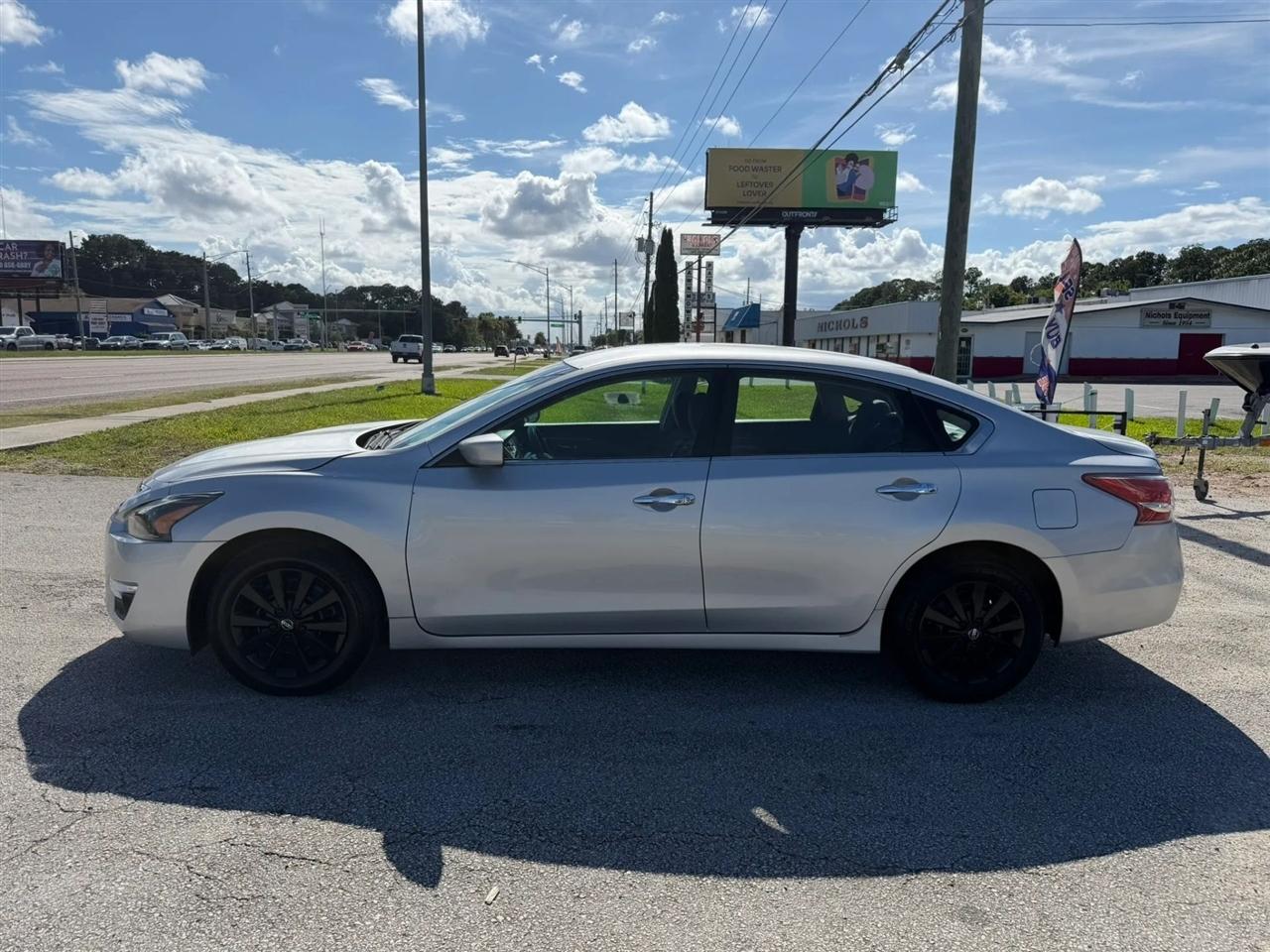 Nissan Altima 2.5 S 2013